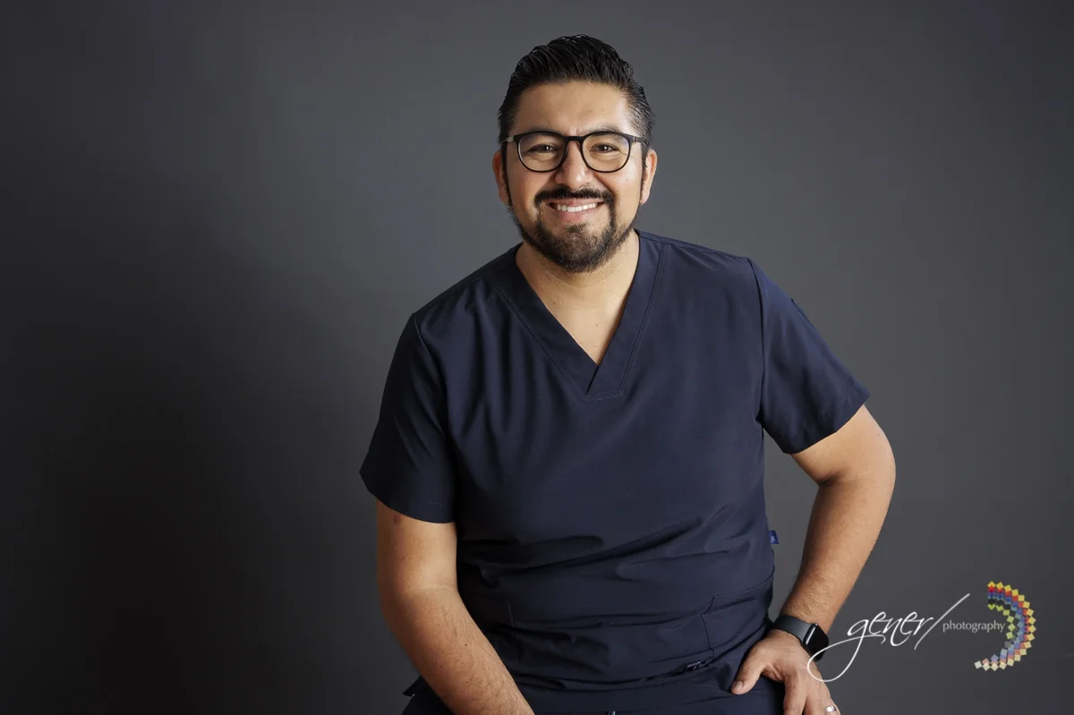 Dr. Andrés C. Retrato Médico